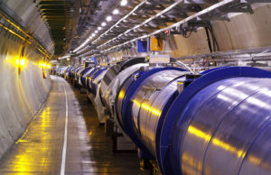 Foto 4 e in ev. Il Large Hadro Collider al CERN di Ginevra