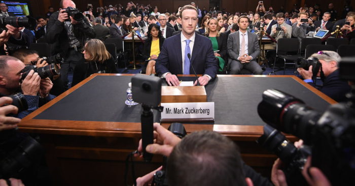 Questa immagine ha l'attributo alt vuoto; il nome del file è zuckerberg-testimony-congress-getty-1200x630-c-ar1.91-e1523444025606-1.jpg